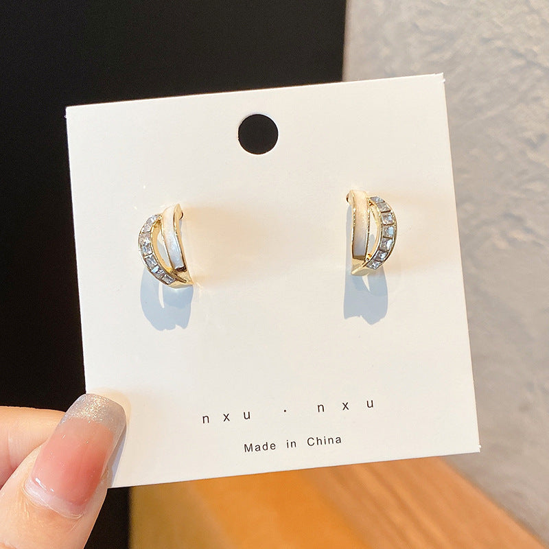 pearl earrings