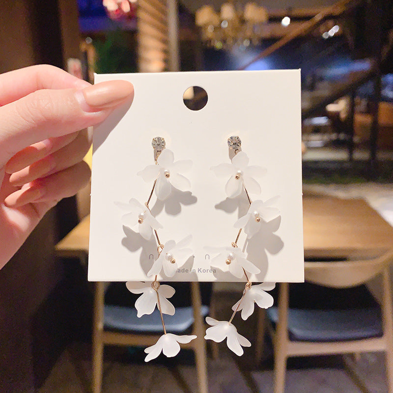pearl earrings