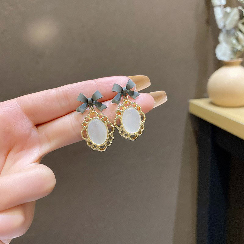 pearl earrings