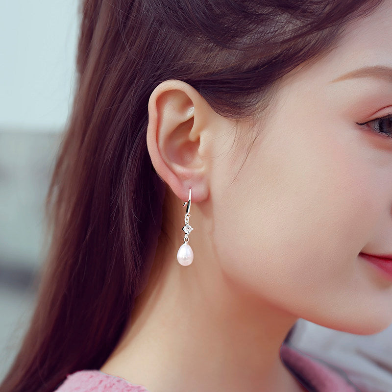 pearl earrings