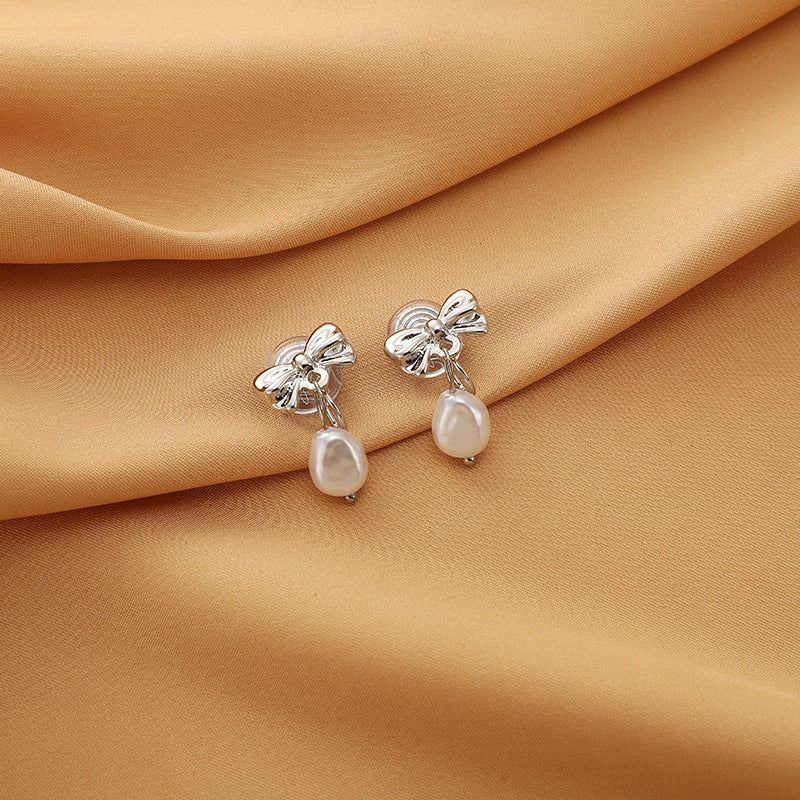 Pearl earrings without pierced ears