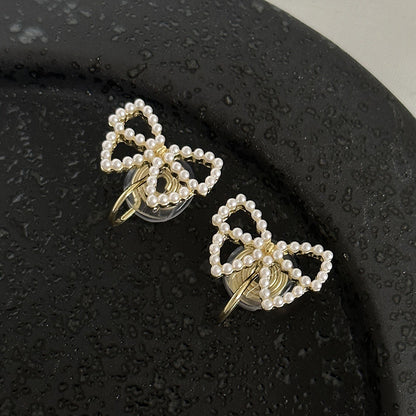 Pearl earrings without pierced ears