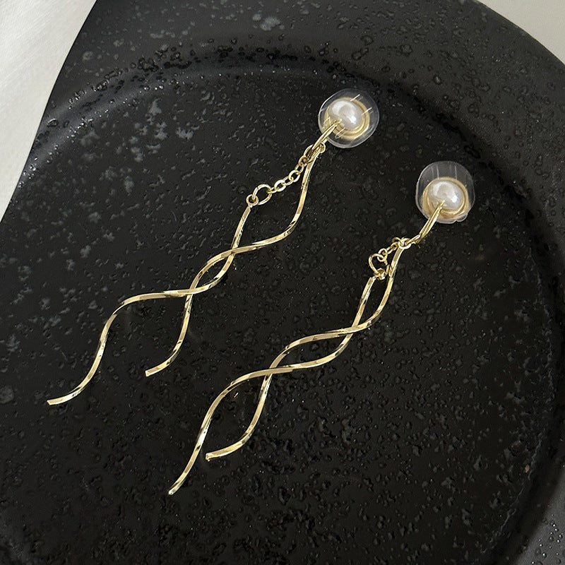 Pearl earrings without pierced ears
