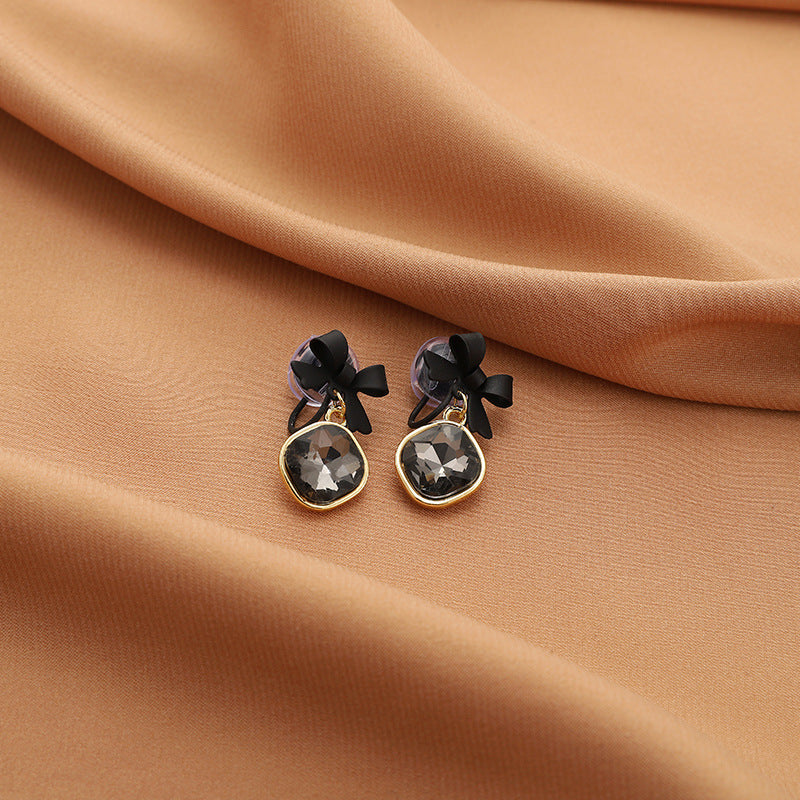 Pearl earrings without pierced ears