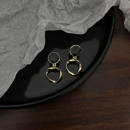 Pearl earrings without pierced ears