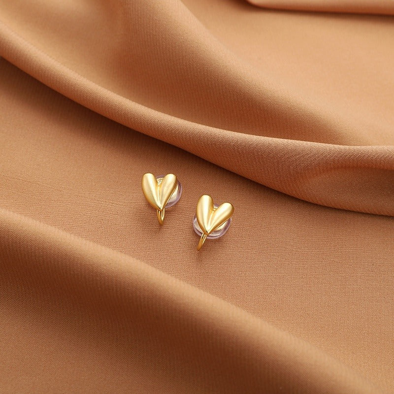 Pearl earrings without pierced ears