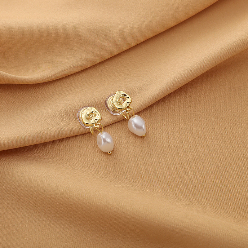 Pearl earrings without pierced ears