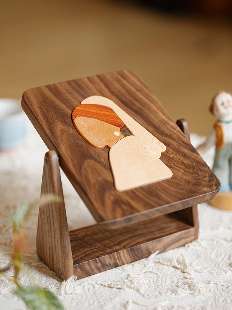 Pearl Girl Desktop Makeup Mirror