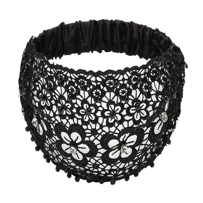 Pearl hairband with wide edge