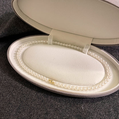 Pearl Necklace for women paired with cheongsam