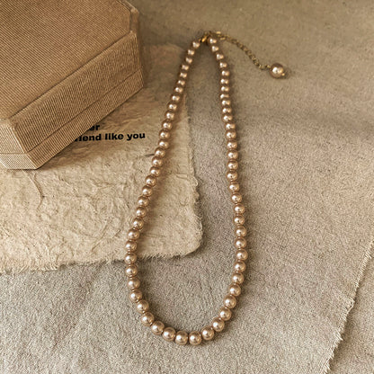 Pearl Necklace for women paired with cheongsam