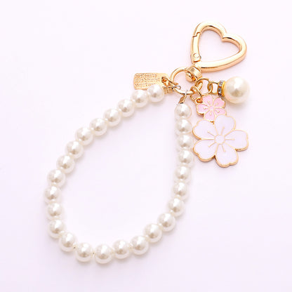 Pearl necklace pendant