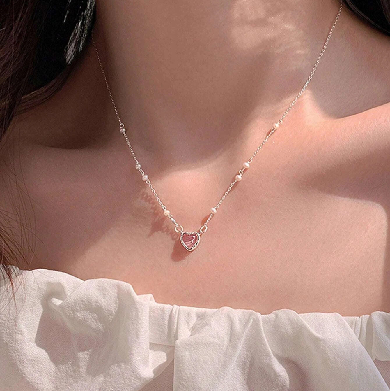 pearl necklace