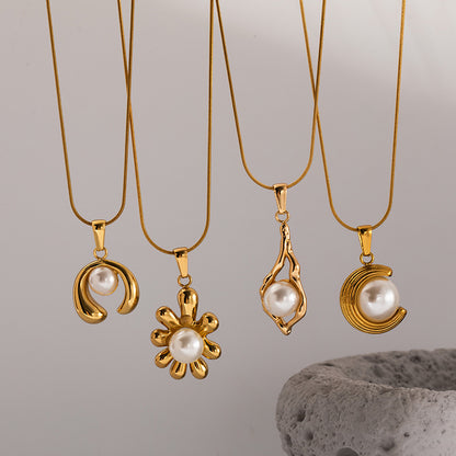 Pearl necklace