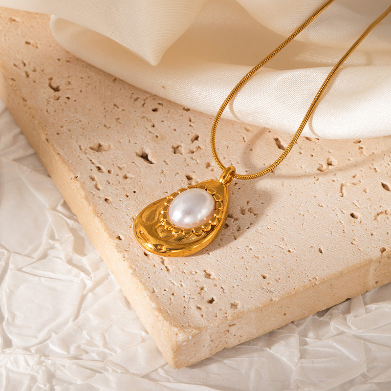 Pearl necklace