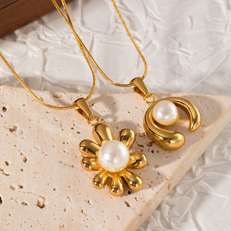 Pearl necklace
