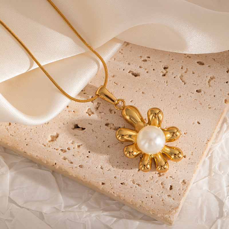 Pearl necklace