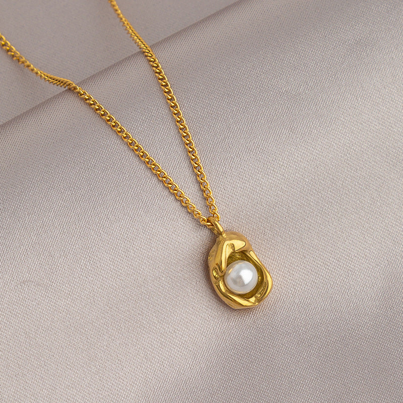 Pearl necklace