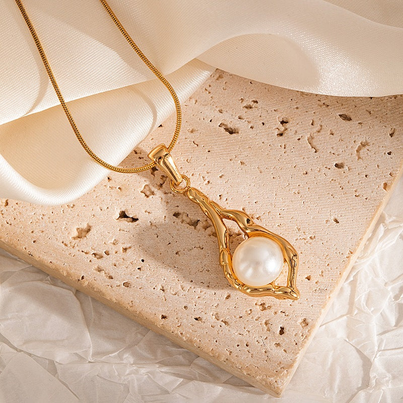 Pearl necklace