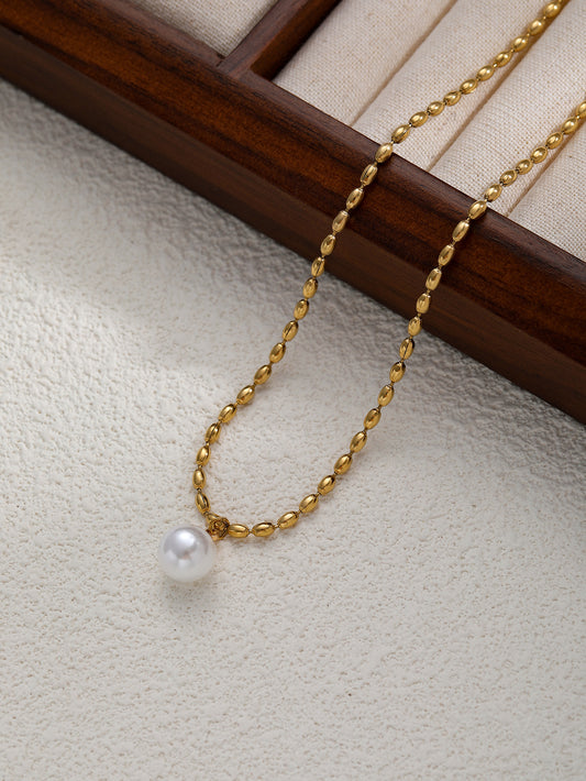 Pearl necklace