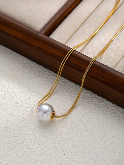 Pearl necklace