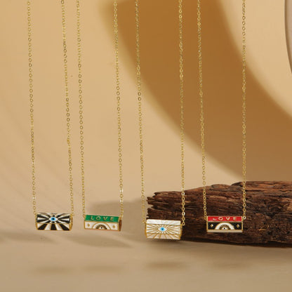 pendant necklace