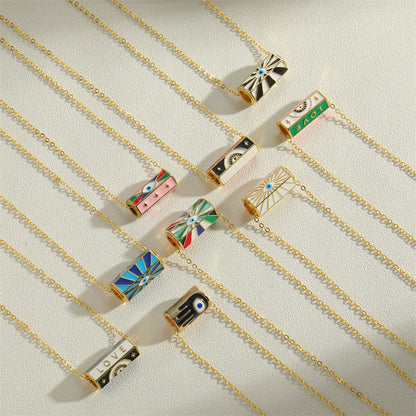 pendant necklace