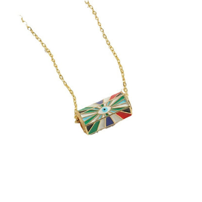 pendant necklace
