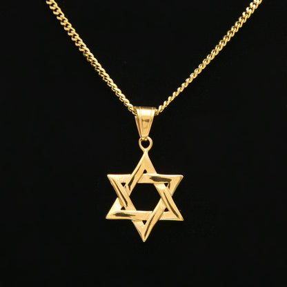 pendant necklace