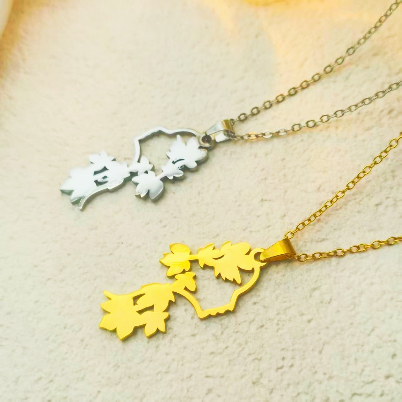 Pendant necklace