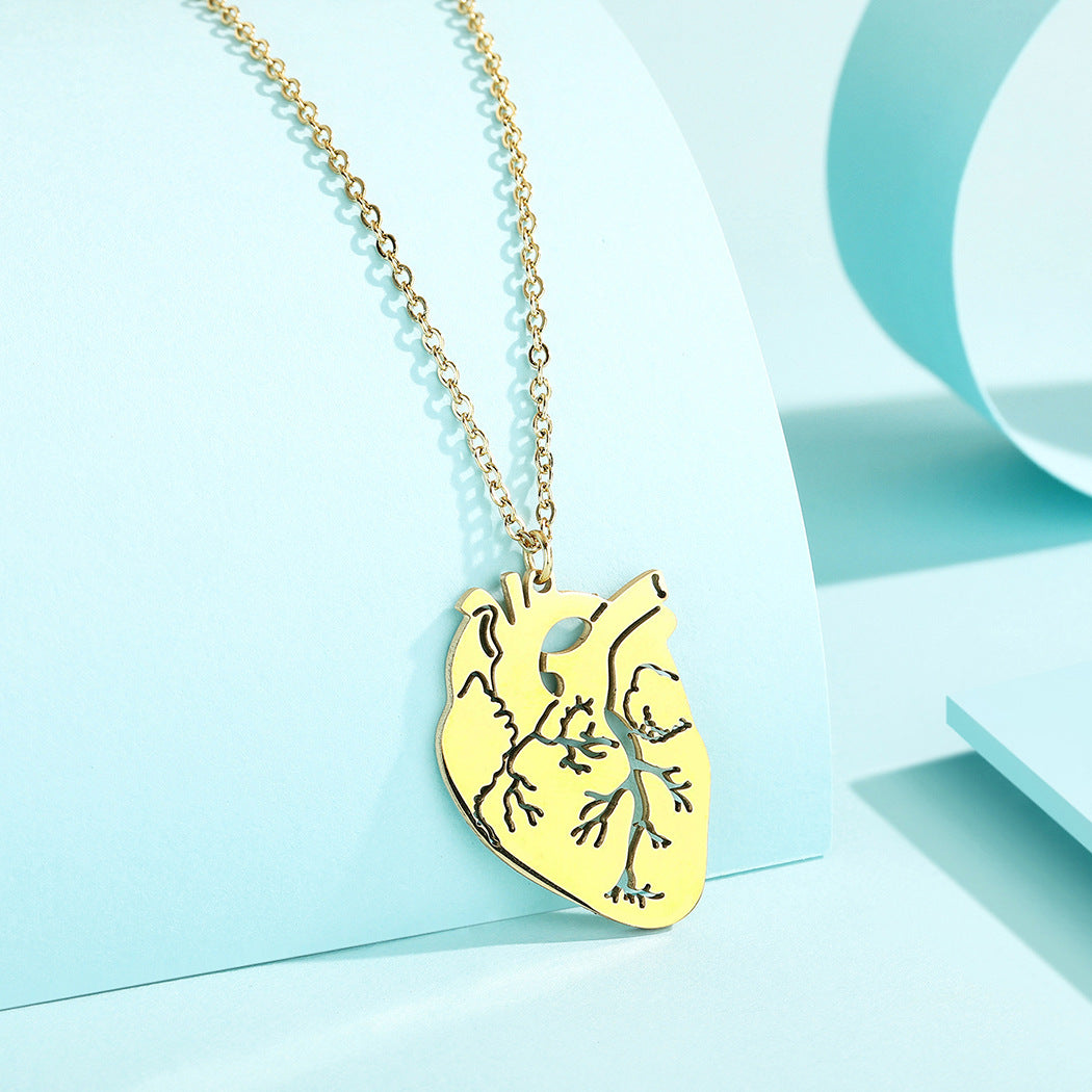 pendant necklace