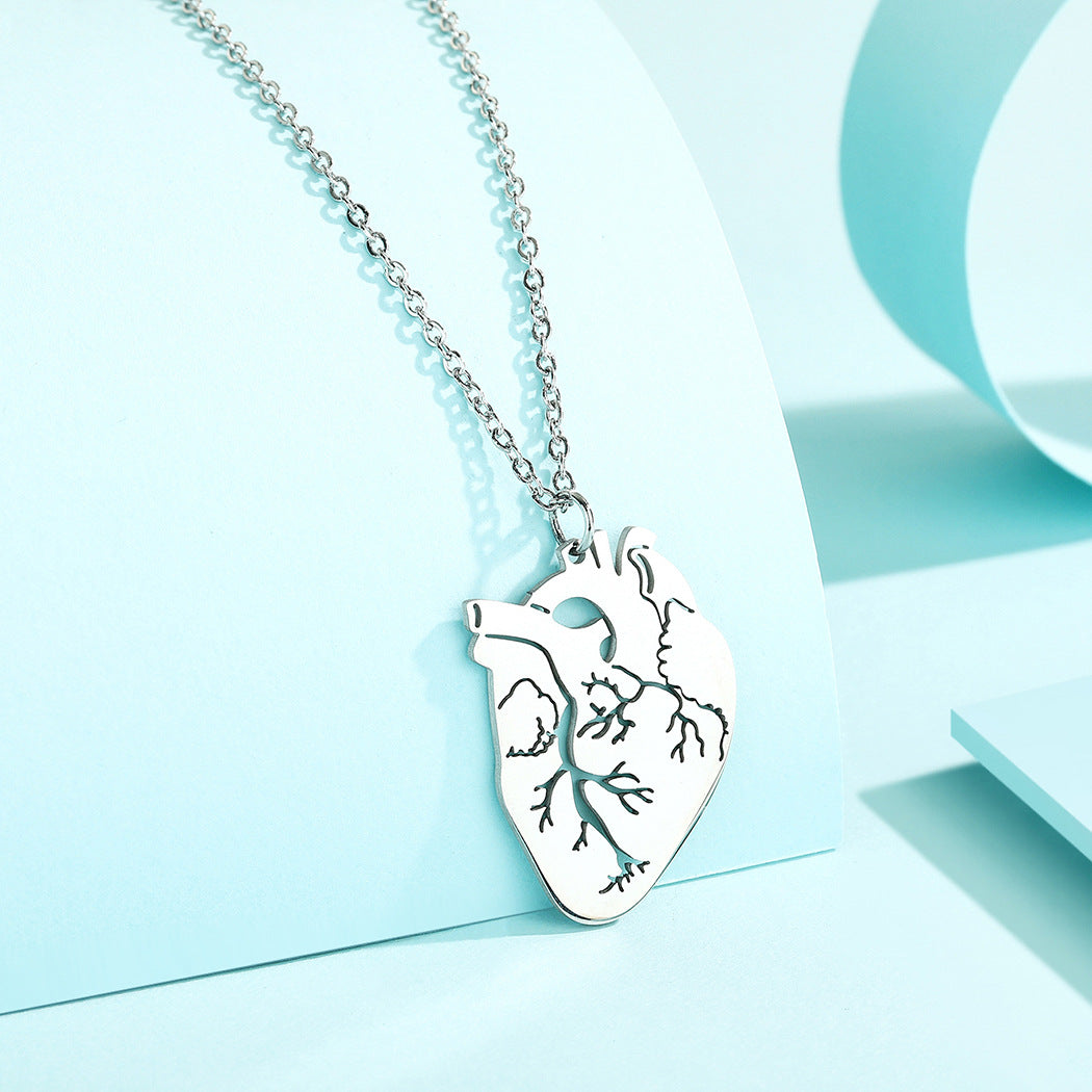 pendant necklace