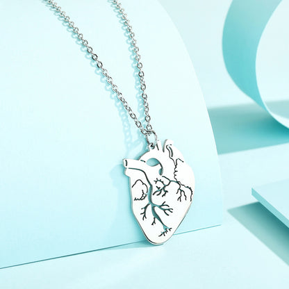 pendant necklace