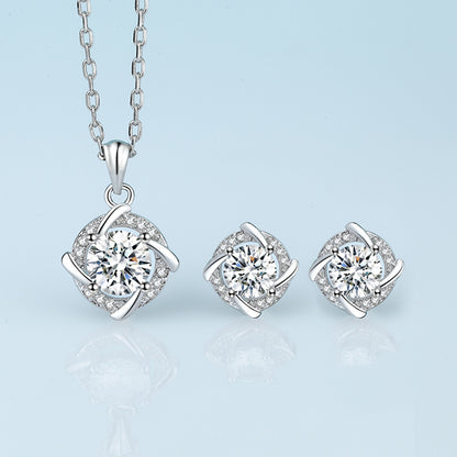 Pendant necklace