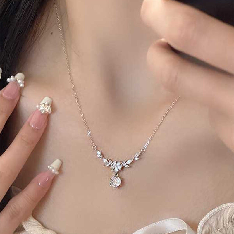 Pendant necklace