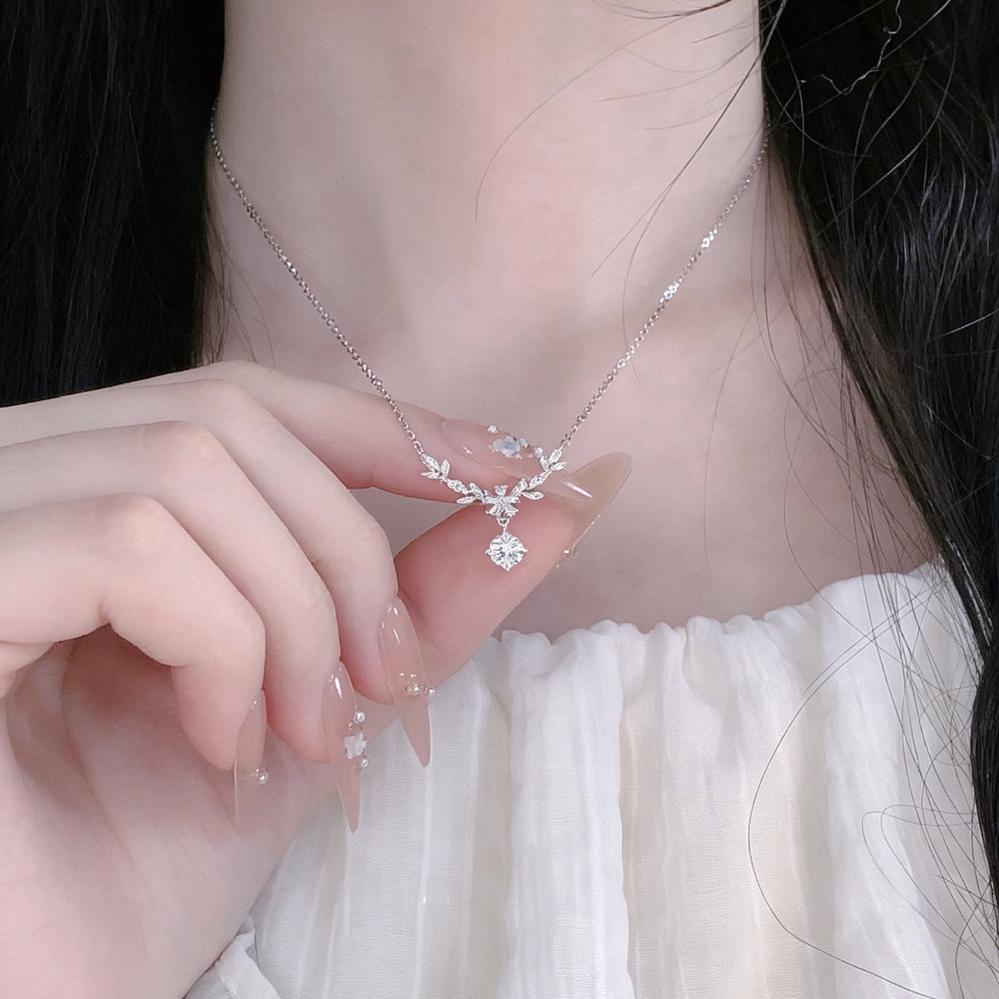 Pendant necklace