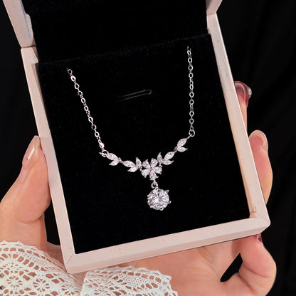 Pendant necklace