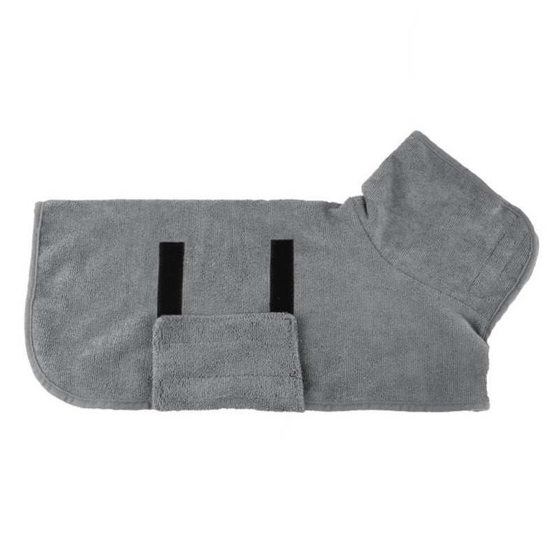 Pet bathrobe that completely covers the body