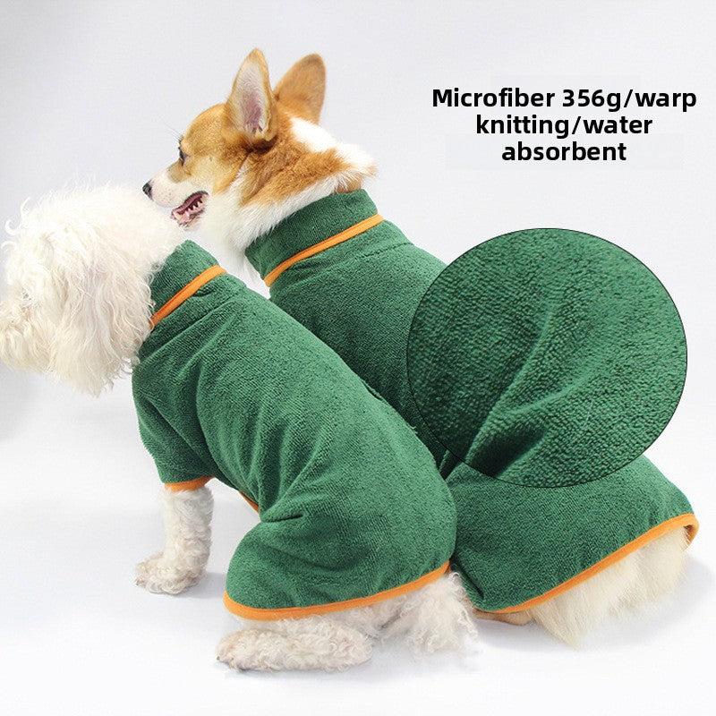 Pet bathrobe that completely covers the body