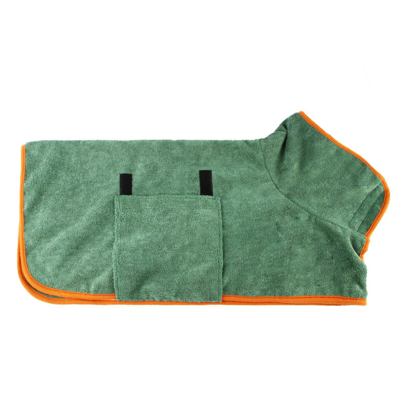Pet bathrobe that completely covers the body