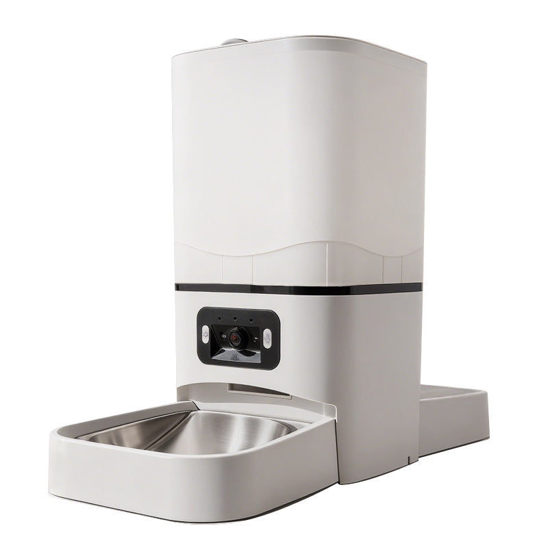 Pet feeder