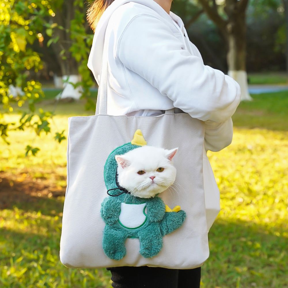 Pet going out carrying cat bag