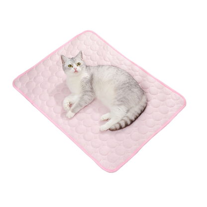 Pet ice pad provides coolness in summer