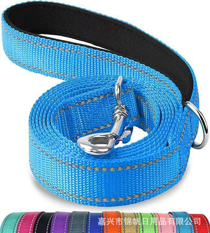 Pet traction rope medium dog explosion-proof flush direct reflective dog hand guard training rope traction belt