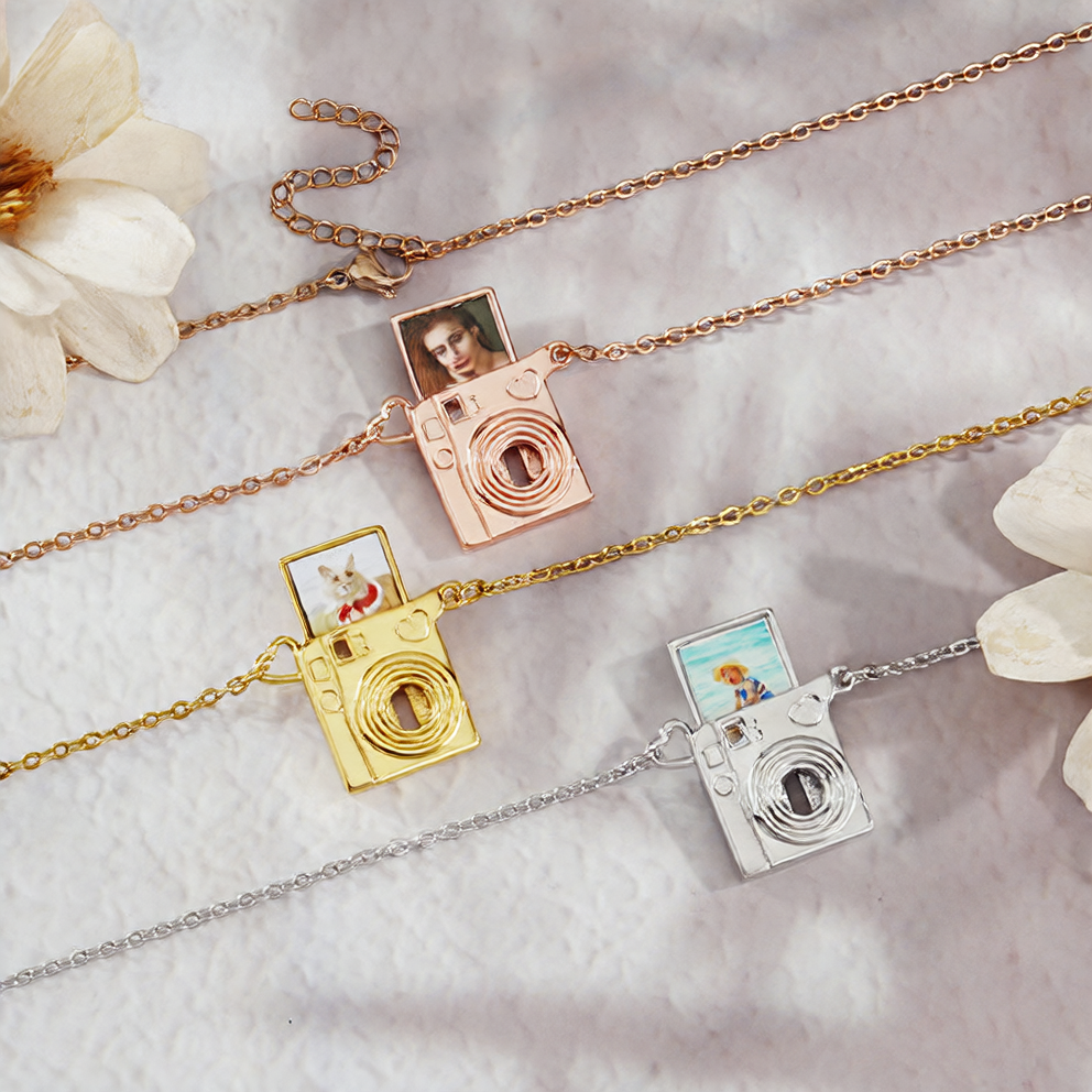 photo necklace