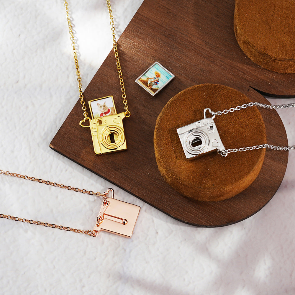 photo necklace