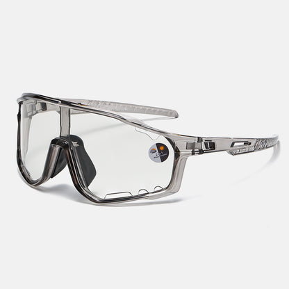 Photochromic sunglasses