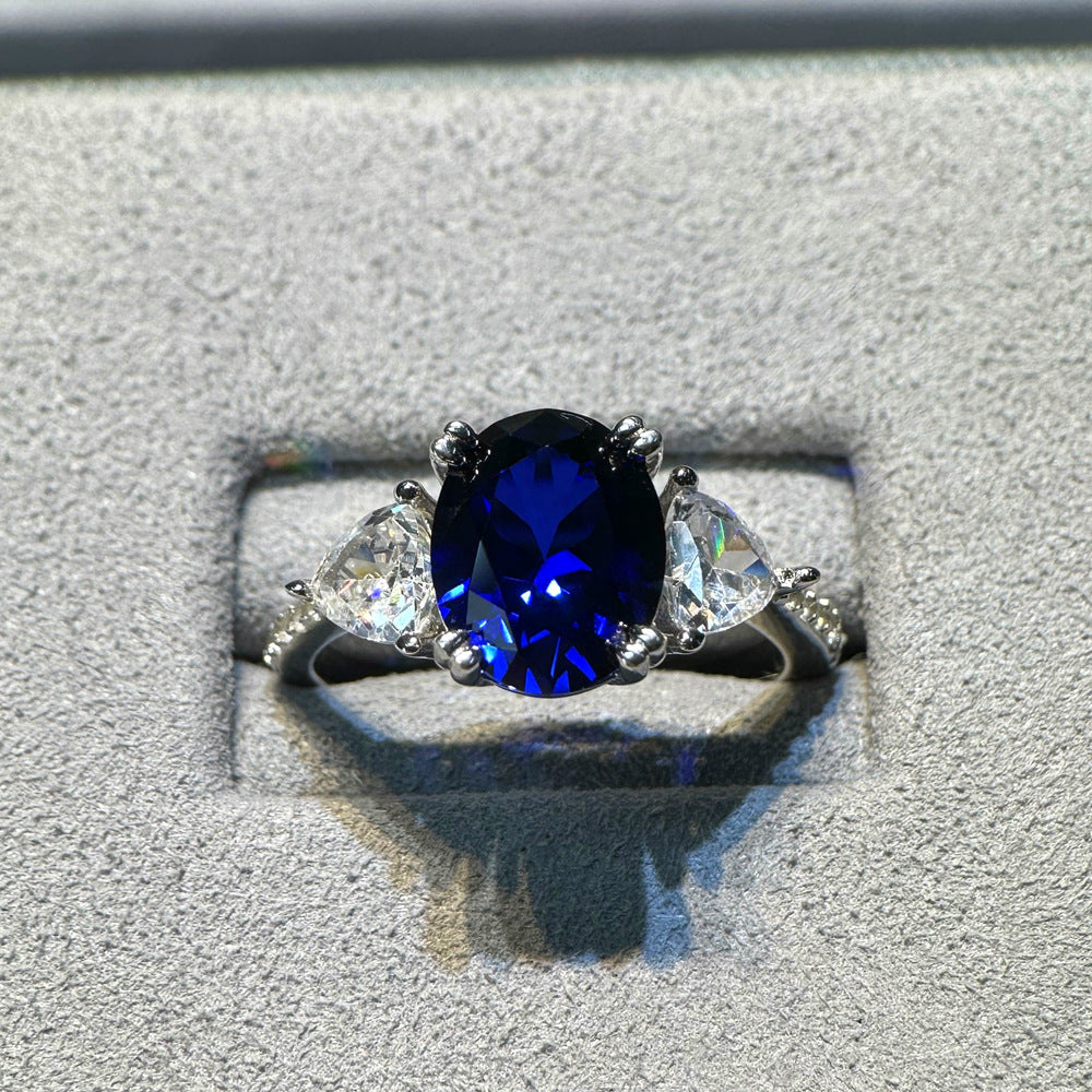 Pigeon egg artificial sapphire ring