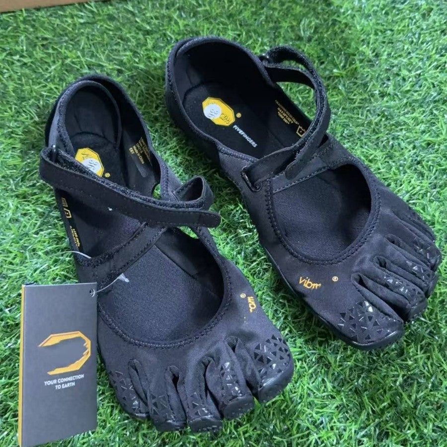 Pilates split-toe dance shoes