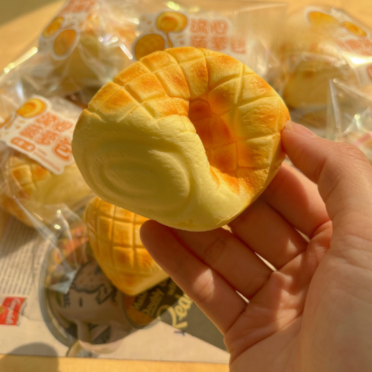Pineapple Bun Squeeze Toy for Kids – Slow-Rebound Stress-Relief Toy